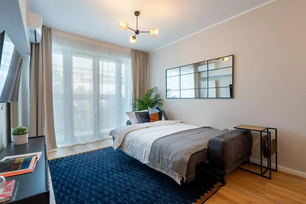 Bright & Calm - 2Br - Top Location Bucharest Apartment