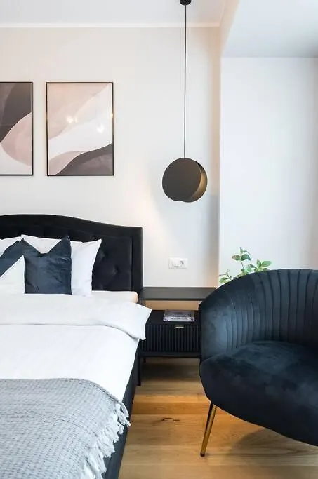 Bright & Calm - 2Br - Top Location Bucharest Apartment