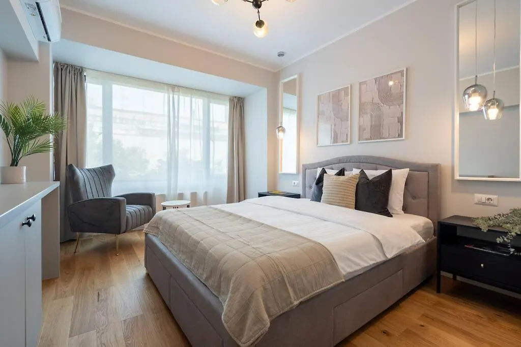 Bright & Calm - 2Br - Top Location Bucharest Apartment