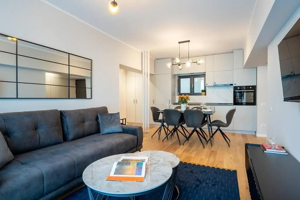 Bright & Calm - 2Br - Top Location Bucharest Apartment