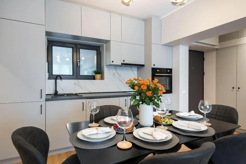 Bright & Calm - 2Br - Top Location Bucharest Apartment